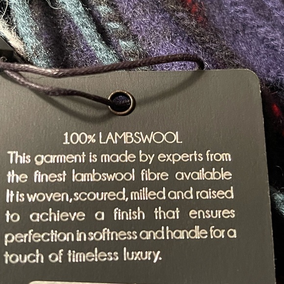 KILTANE OF SCOTLAND 100% Soft Fine L/Wool Scarf Mackenzie Family Tartan Plaid OS - Picture 6 of 11